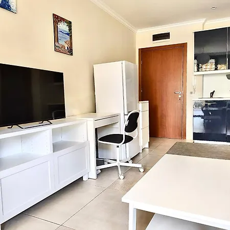 Cozy Ground-floor With Terrace *