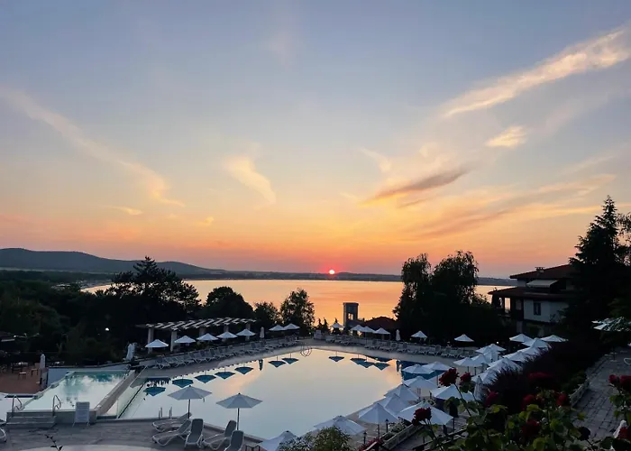 Cozy Ground-floor With Terrace Daire *