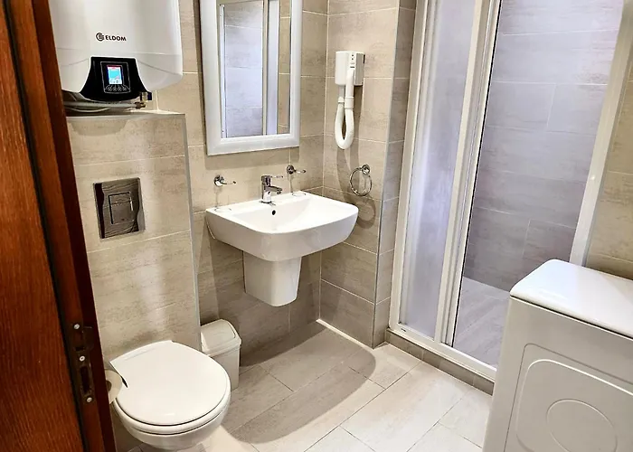 Cozy Ground-floor With Terrace *