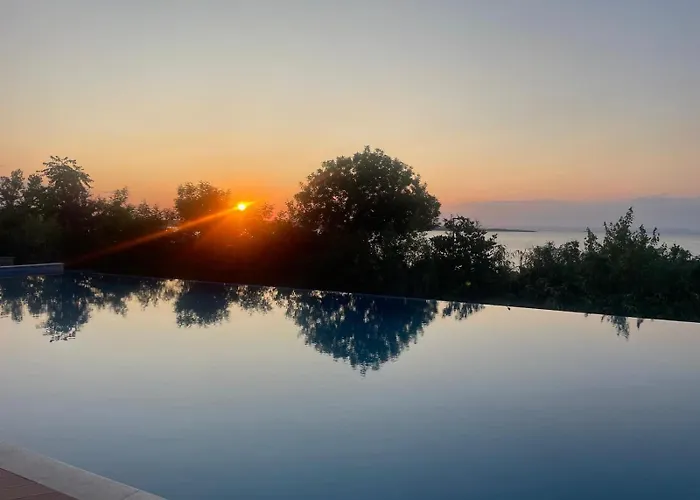 Cozy Ground-floor With Terrace Daire *